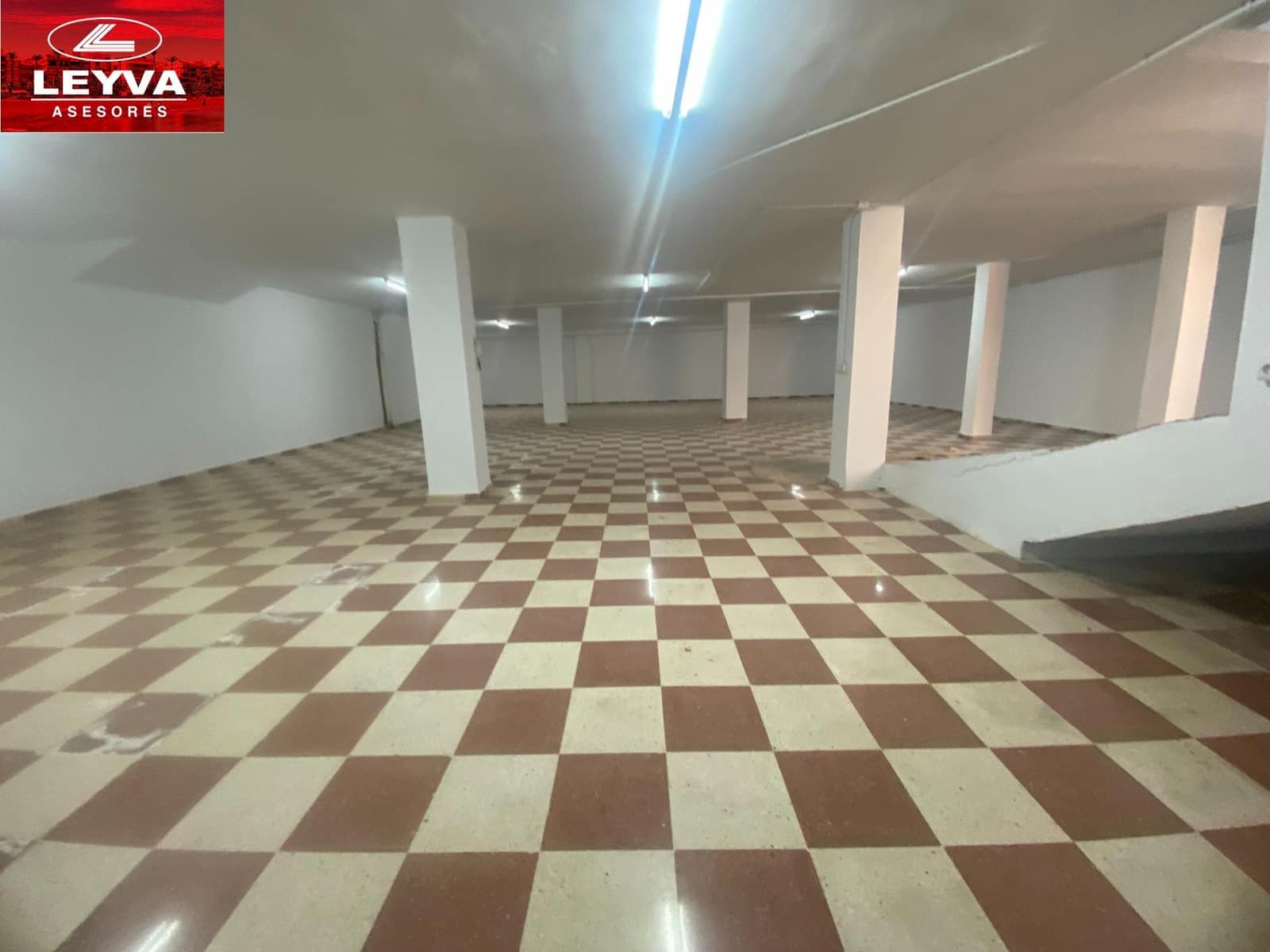 Commerciale in vendita in Puerto de Mazarron - 176.800 € (Rif: 9029850)