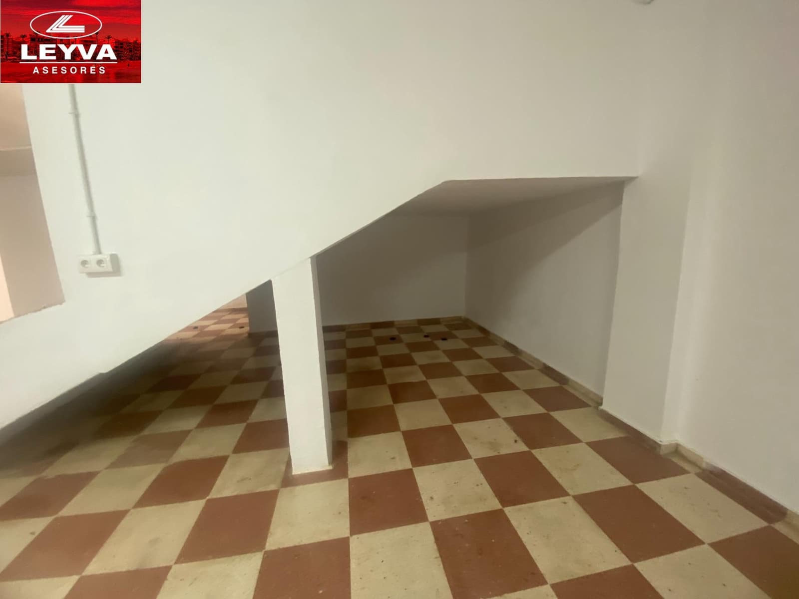 Commerciale in vendita in Puerto de Mazarron - 176.800 € (Rif: 9029850)