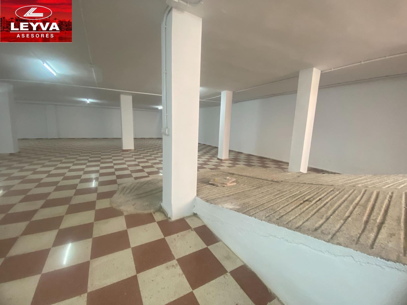 Commerciale in vendita in Puerto de Mazarron - 176.800 € (Rif: 9029850)