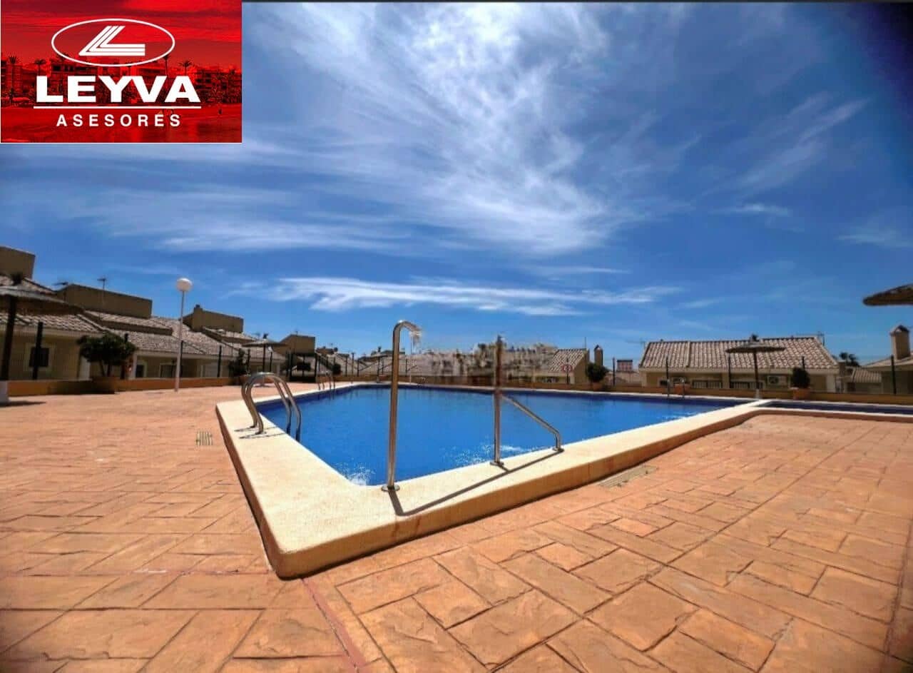 5 soveværelse Semi-Rækkehus til salg i Puerto de Mazarron med swimmingpool garage - € 299.000 (Ref: 9089678)