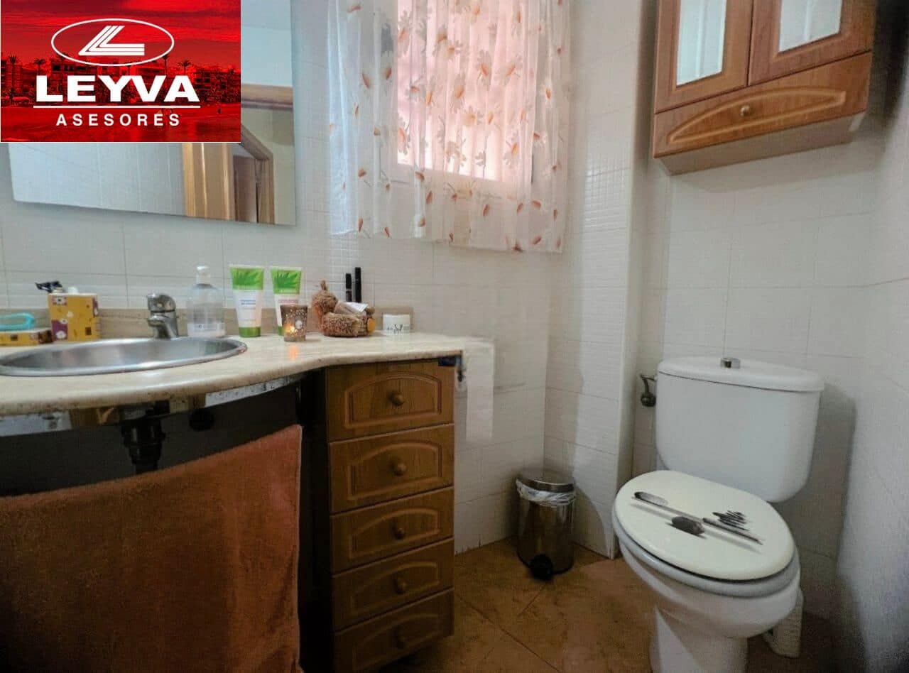 5 soveværelse Semi-Rækkehus til salg i Puerto de Mazarron med swimmingpool garage - € 299.000 (Ref: 9089678)