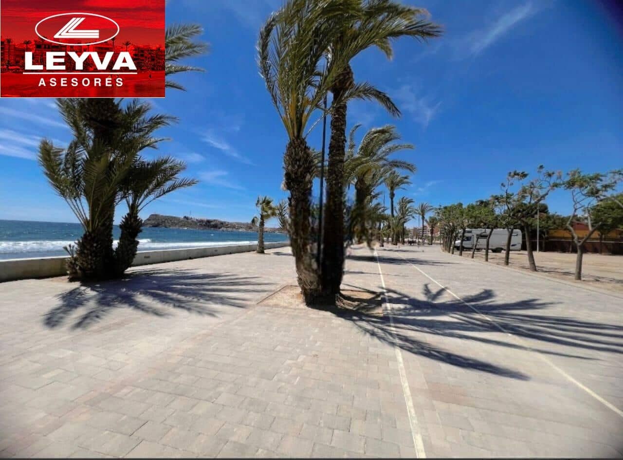 5 soveværelse Semi-Rækkehus til salg i Puerto de Mazarron med swimmingpool garage - € 299.000 (Ref: 9089678)