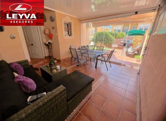 5 sypialnia Dom blizniak na sprzedaż w Puerto de Mazarron, Mazarrón z basenem garażem - 299 000 € (Ref: 9089678)