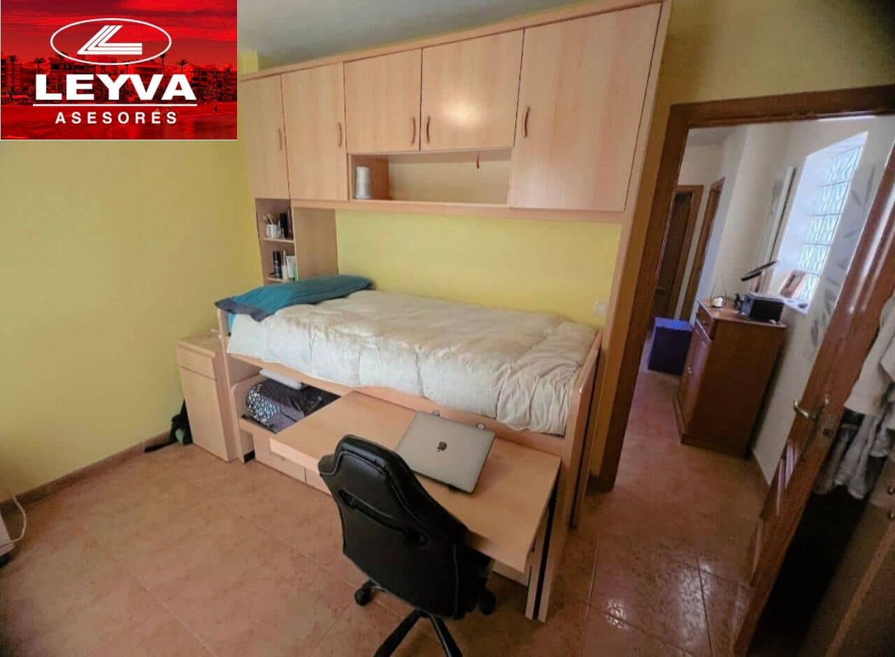 5 chambre Villa/Maison Semi-Mitoyenne à vendre à Puerto de Mazarron avec piscine garage - 299 000 € (Ref: 9089678)