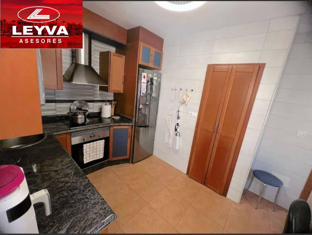 5 chambre Villa/Maison Semi-Mitoyenne à vendre à Puerto de Mazarron avec piscine garage - 299 000 € (Ref: 9089678)