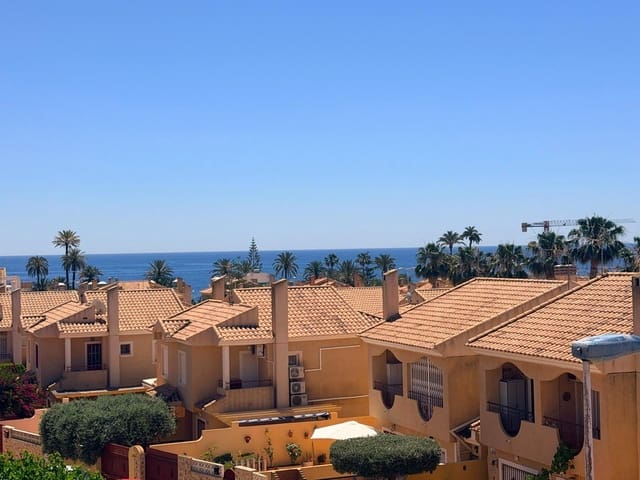 5 sypialnia Dom blizniak na sprzedaż w Puerto de Mazarron, Mazarrón z basenem garażem - 299 000 € (Ref: 9089678)