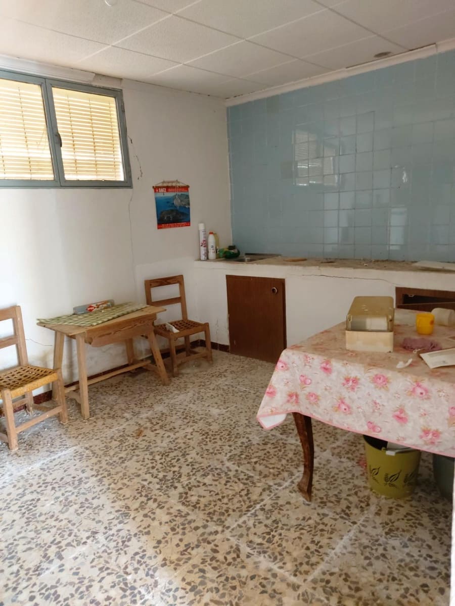 4 soveværelse Finca/Landehus til salg i Puerto de Mazarron med garage - € 80.000 (Ref: 9114028)