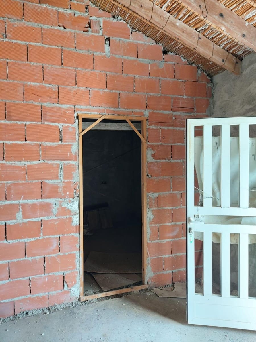 4 soveværelse Finca/Landehus til salg i Puerto de Mazarron med garage - € 80.000 (Ref: 9114028)