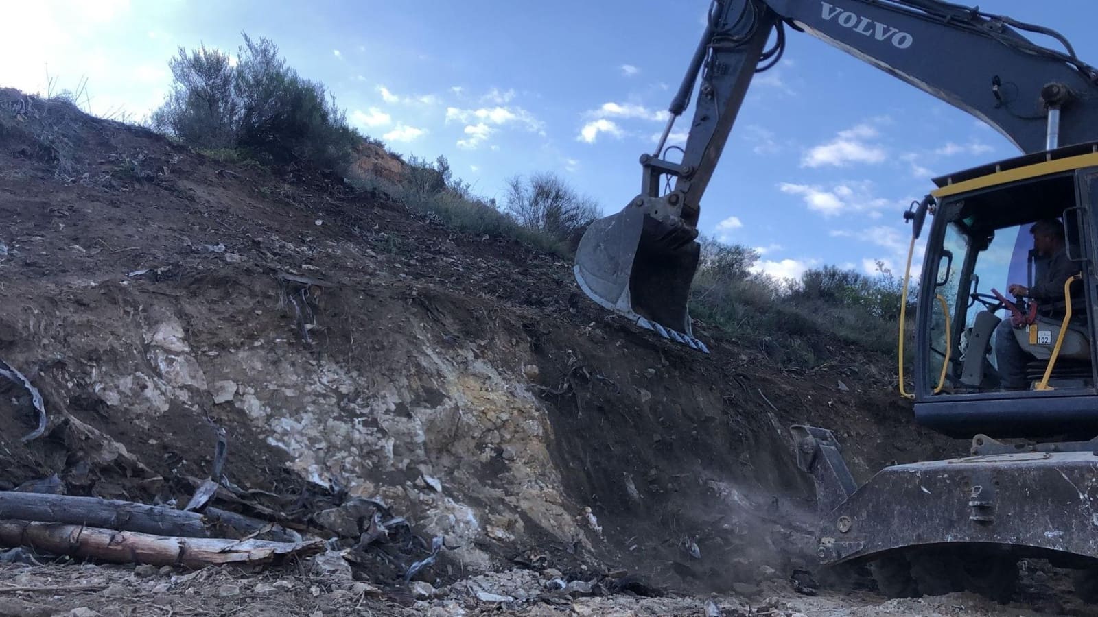 4 soveværelse Finca/Landehus til salg i Puerto de Mazarron med garage - € 80.000 (Ref: 9114028)