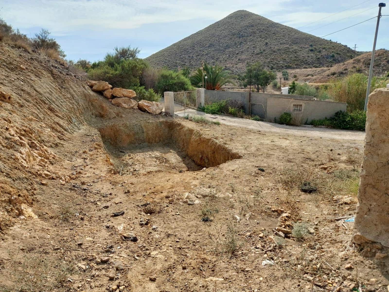 4 soveværelse Finca/Landehus til salg i Puerto de Mazarron med garage - € 80.000 (Ref: 9114028)