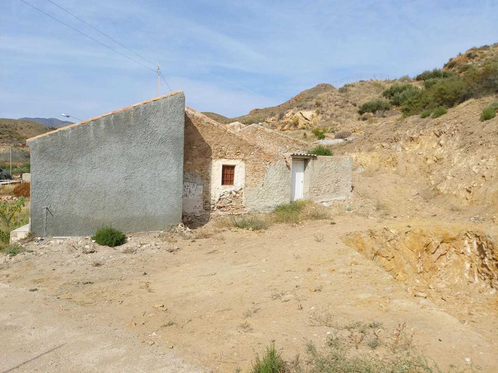 4 soveværelse Finca/Landehus til salg i Puerto de Mazarron med garage - € 80.000 (Ref: 9114028)