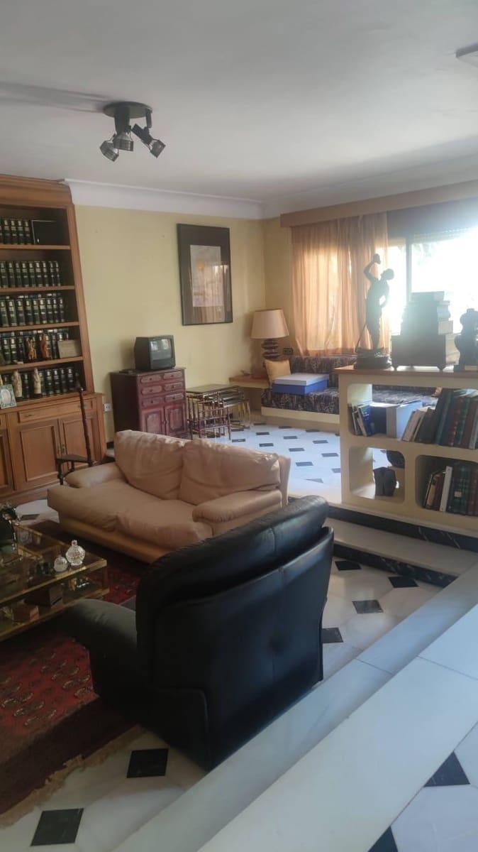 8 Zimmer Villa zu verkaufen in Mazarron mit Garage - 371.000 € (Ref: 9165669)