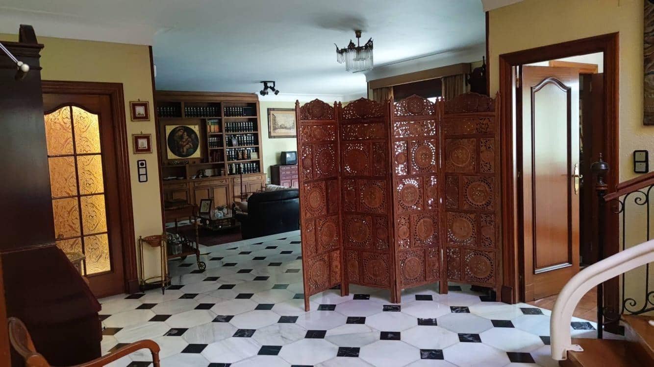 8 Zimmer Villa zu verkaufen in Mazarron mit Garage - 371.000 € (Ref: 9165669)