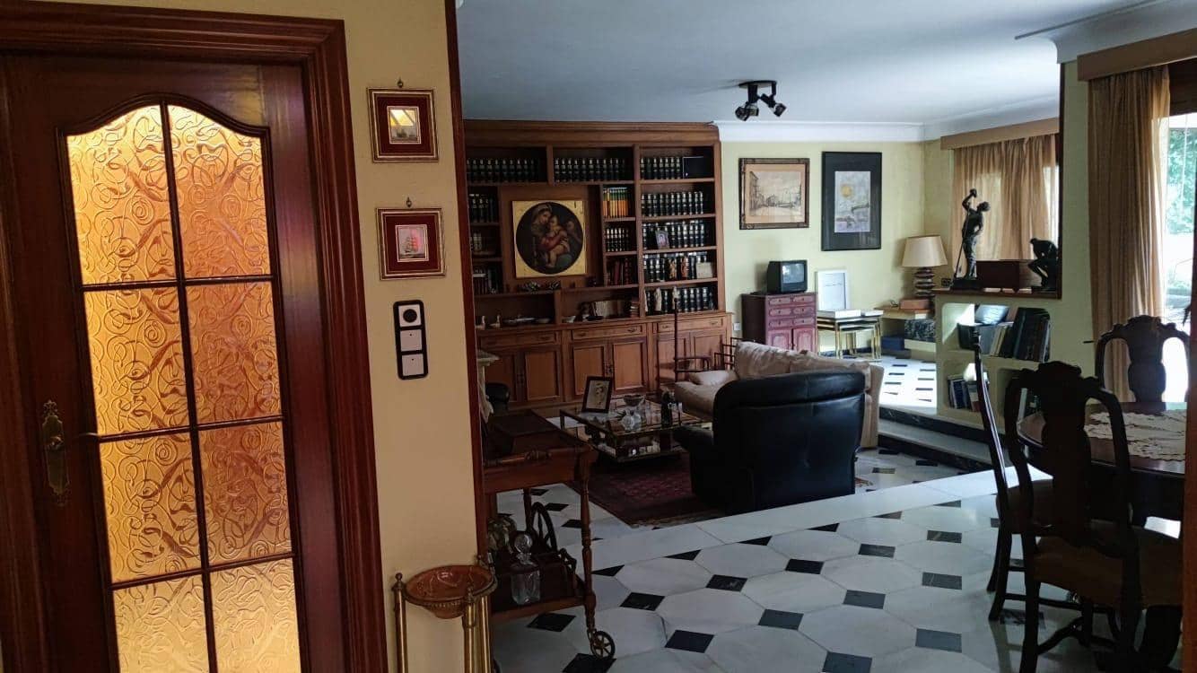 8 Zimmer Villa zu verkaufen in Mazarron mit Garage - 371.000 € (Ref: 9165669)