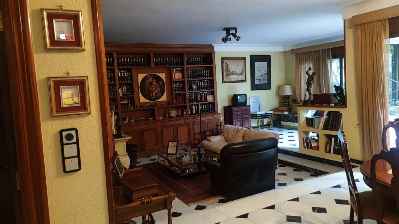 8 Zimmer Villa zu verkaufen in Mazarron mit Garage - 371.000 € (Ref: 9165669)