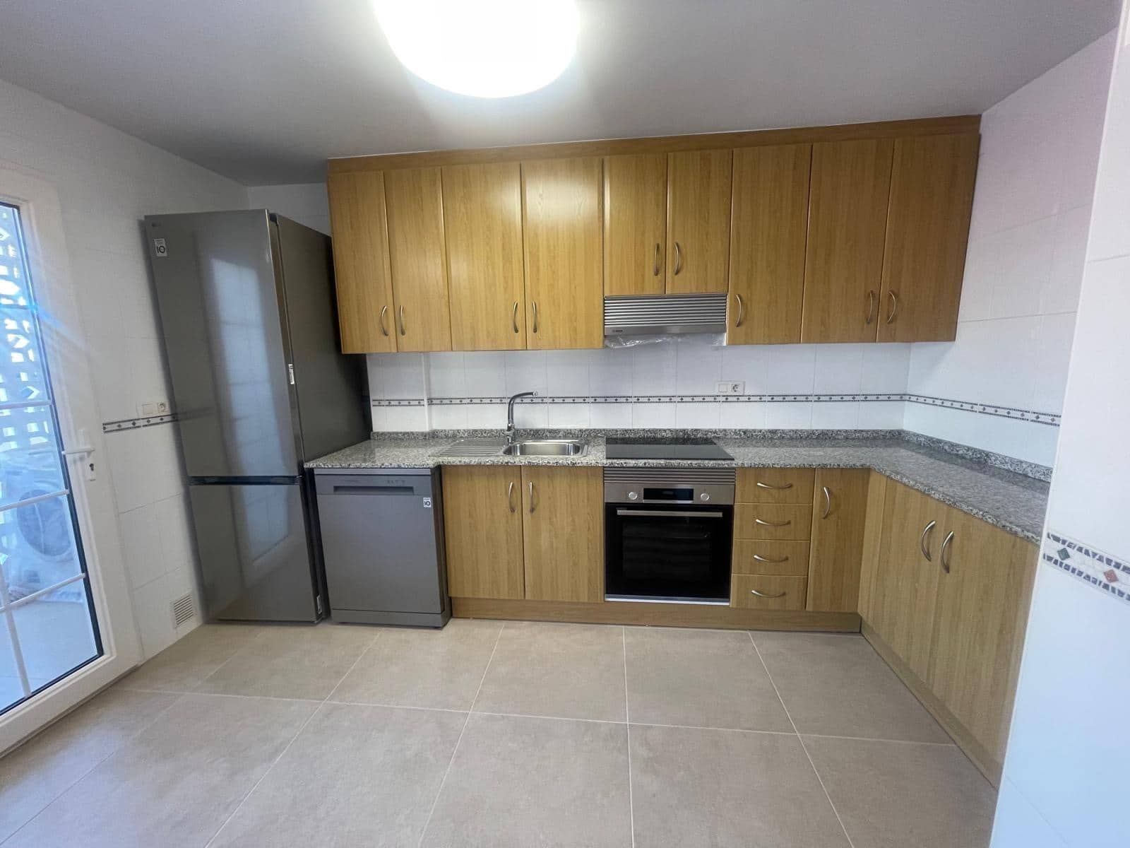 3 makuuhuone Huoneisto myytävänä paikassa Mazarron mukana 
autotalli - 370 000 € (Ref: 9228803)