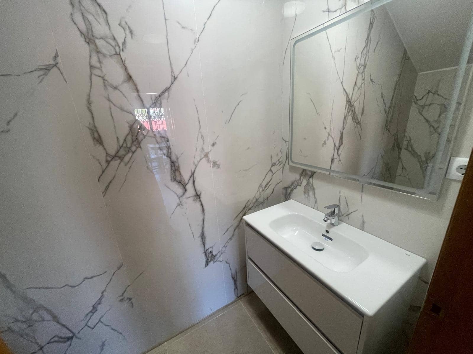 3 makuuhuone Huoneisto myytävänä paikassa Mazarron mukana 
autotalli - 370 000 € (Ref: 9228803)