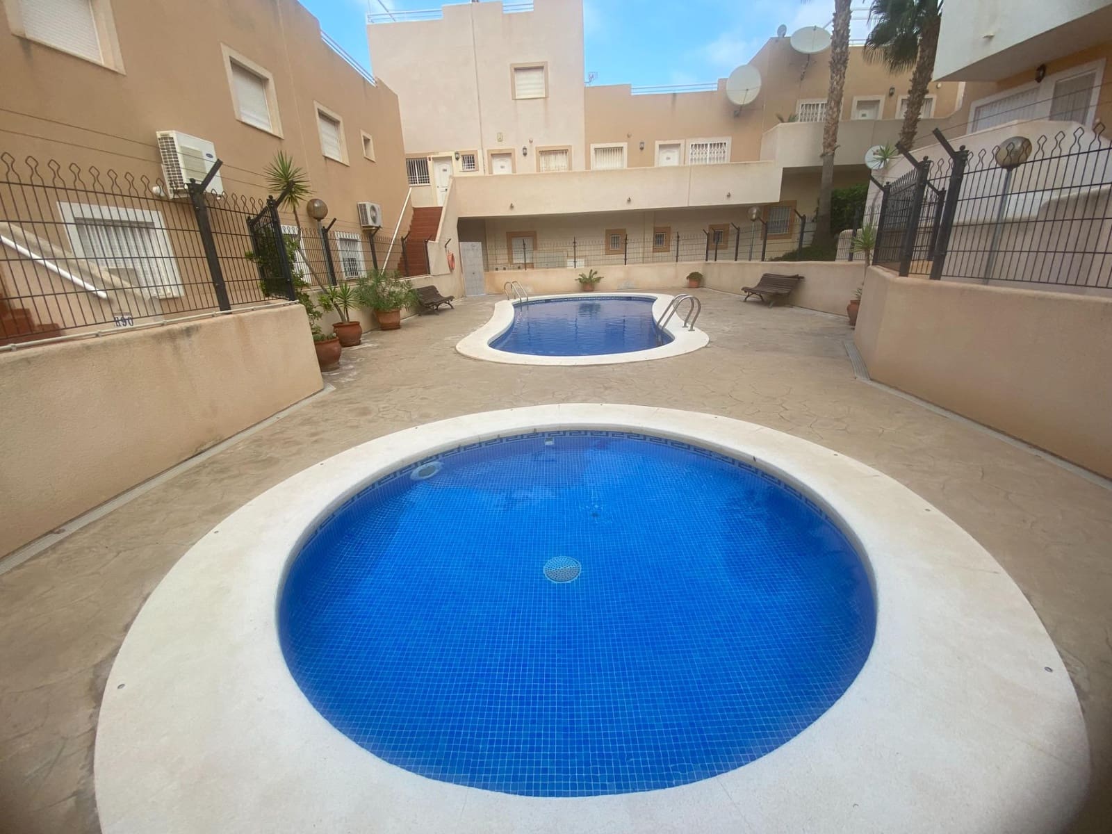 2 soverom Leilighet til salgs i La Azohia med svømmebasseng garasje - € 171 500 (Ref: 9285156)