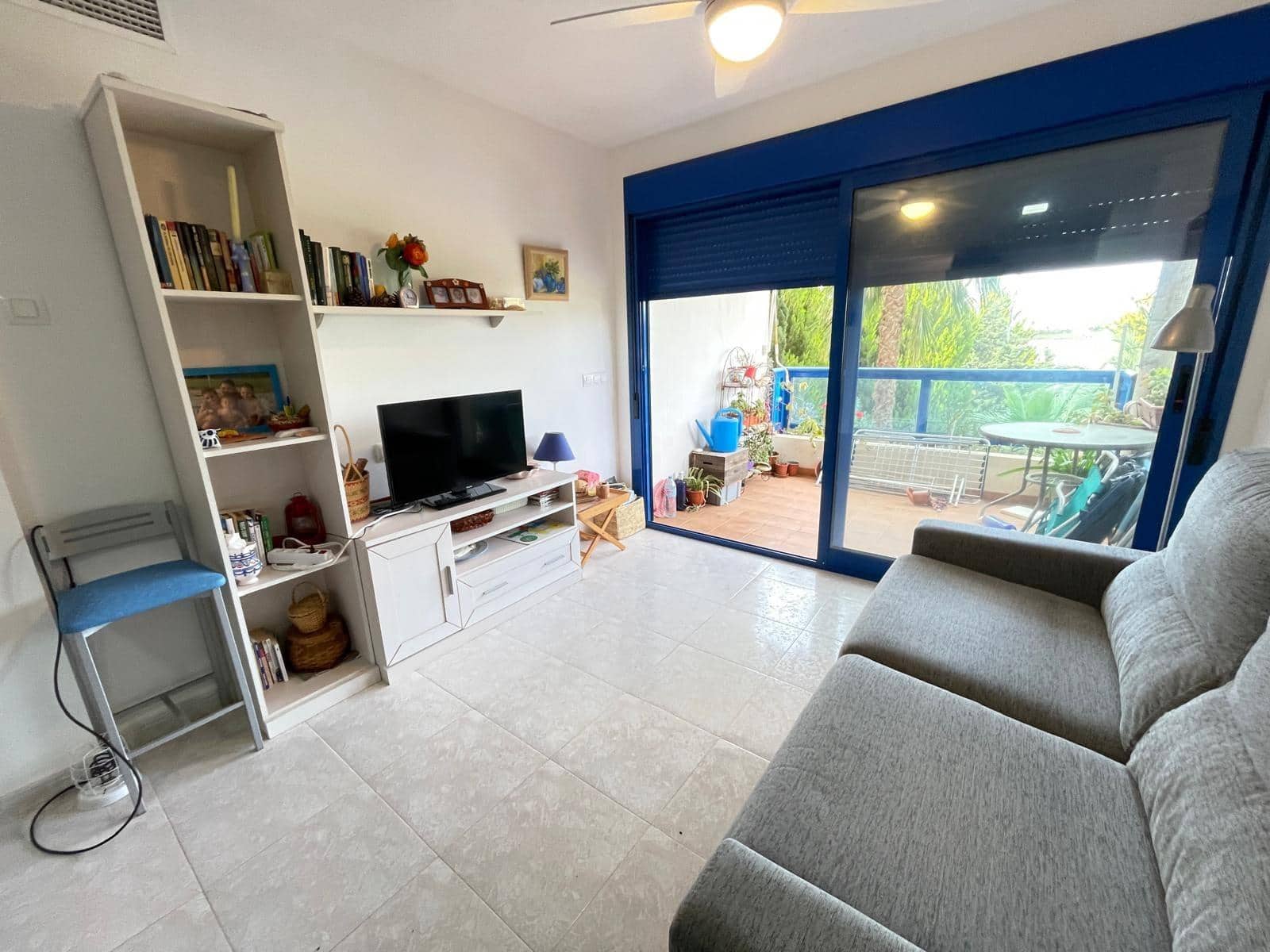 2 bedroom Apartment for sale in Isla Plana - € 145,000 (Ref: 9287719)