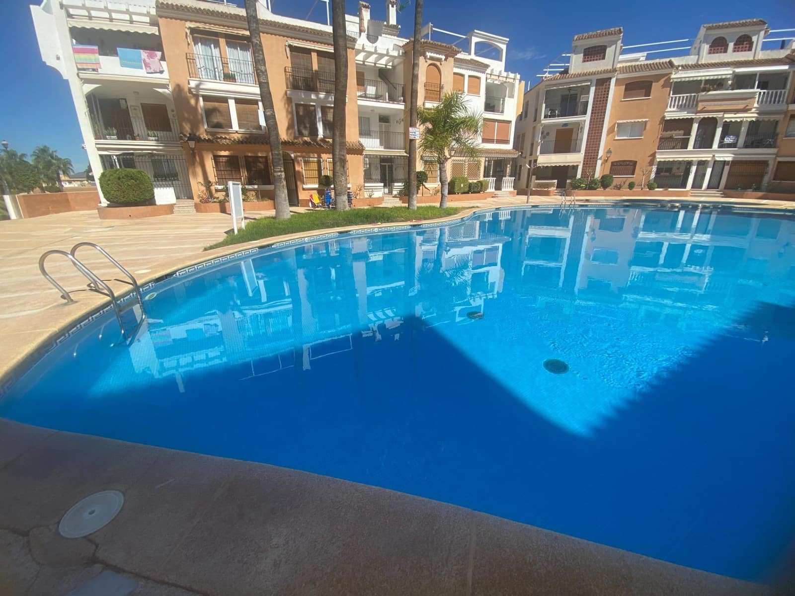 Studio til salg i Puerto de Mazarron med swimmingpool garage - € 104.000 (Ref: 9330568)