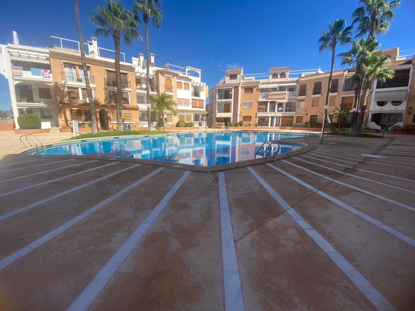 Studio til salg i Puerto de Mazarron med swimmingpool garage - € 104.000 (Ref: 9330568)