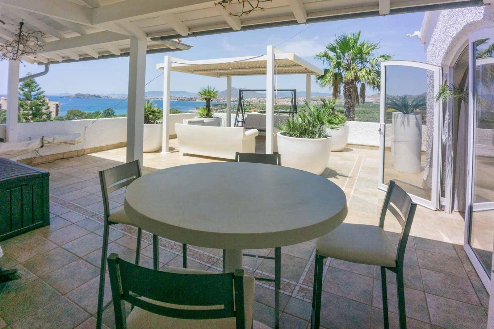 4 sovrum Villa till salu i Isla Plana med pool garage - 865 000 € (Ref: 9648053)