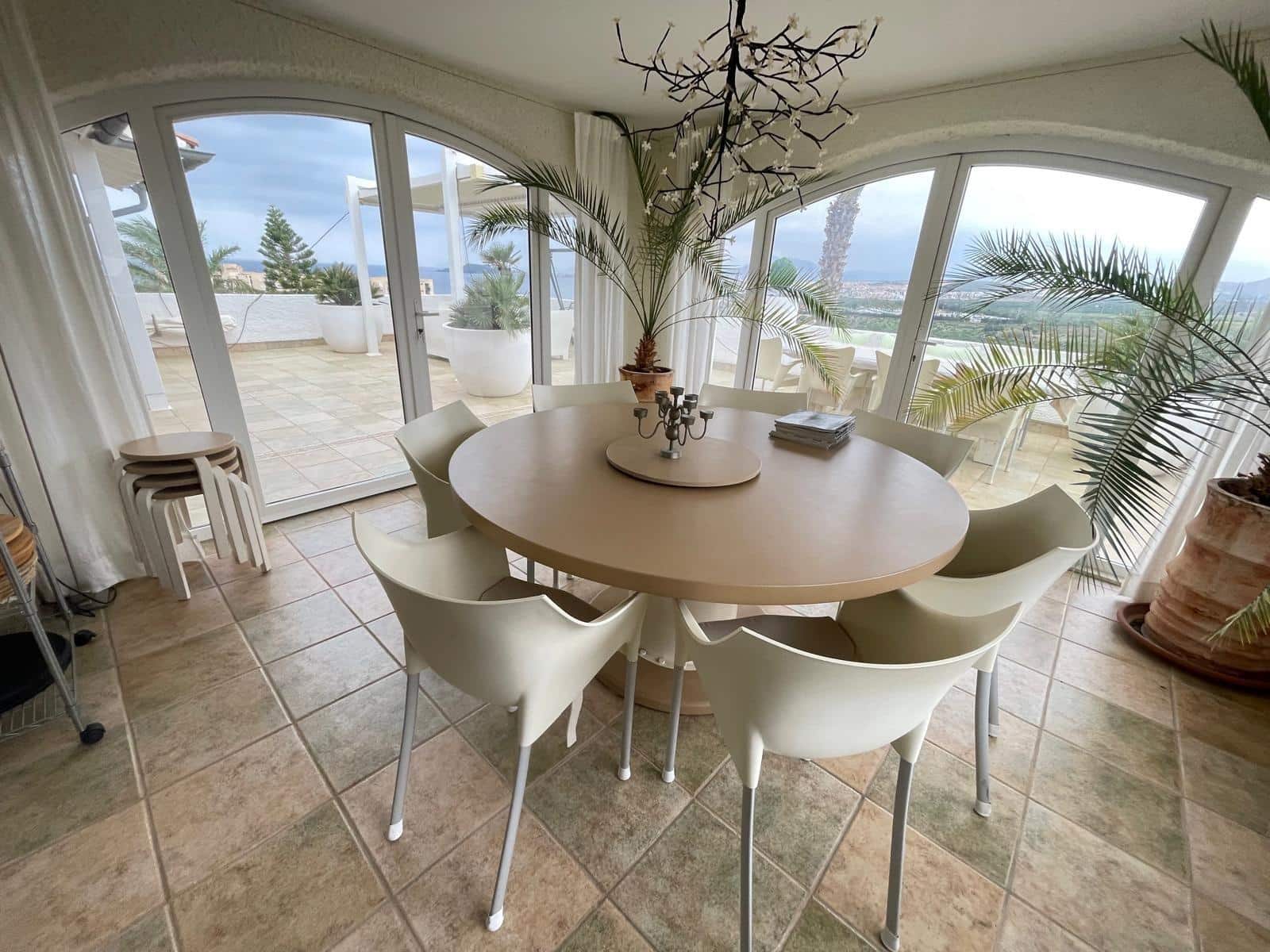 4 sovrum Villa till salu i Isla Plana med pool garage - 865 000 € (Ref: 9648053)