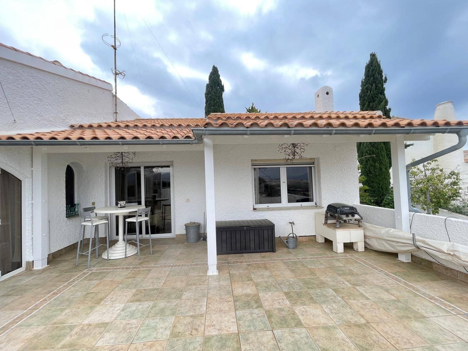 4 sovrum Villa till salu i Isla Plana med pool garage - 865 000 € (Ref: 9648053)