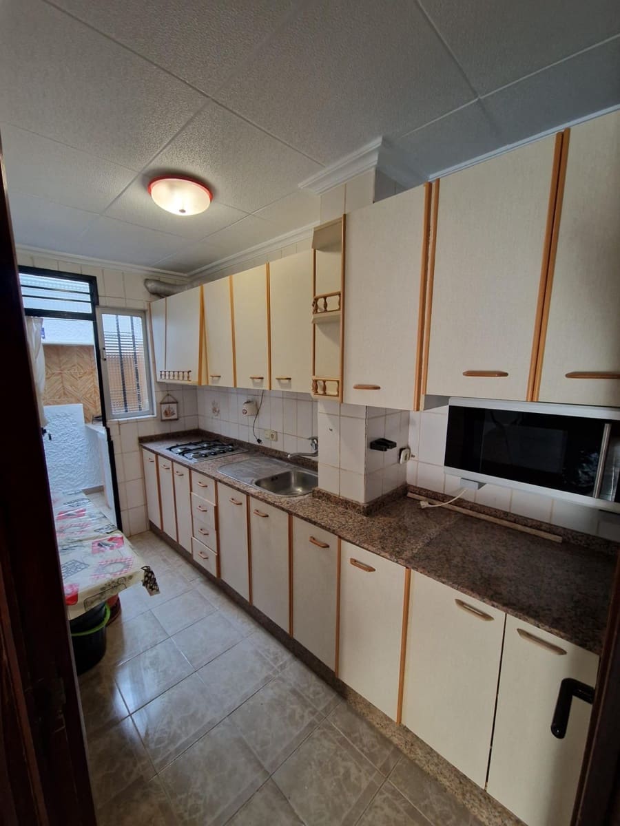 4 bedroom Terraced Villa for sale in Puerto de Mazarron with garage - € 148,000 (Ref: 9726596)