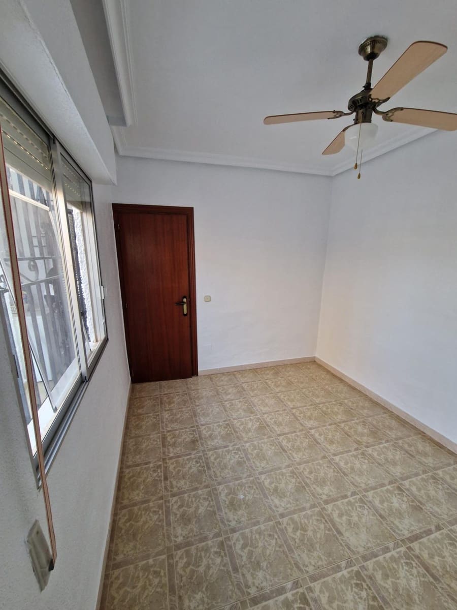 4 bedroom Terraced Villa for sale in Puerto de Mazarron with garage - € 148,000 (Ref: 9726596)