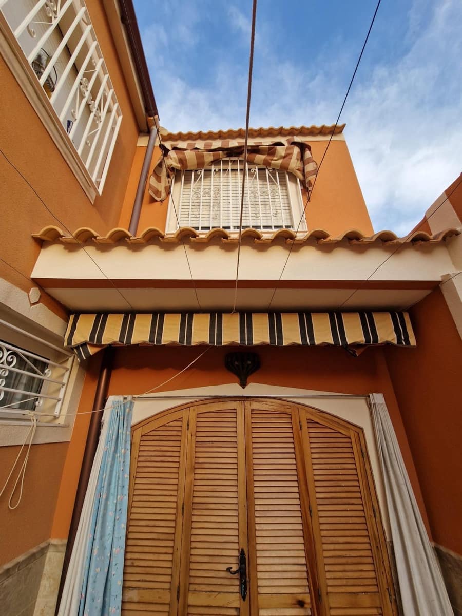 4 bedroom Terraced Villa for sale in Puerto de Mazarron with garage - € 148,000 (Ref: 9726596)
