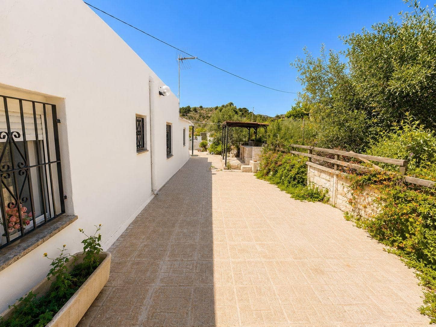 Finca/Country House for sale in Perin - € 154,900 (Ref: 9822852)