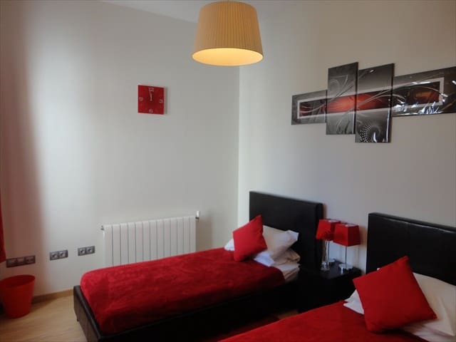 4 soveværelse Villa til leje i Banos y Mendigo - € 1.800 (Ref: 8020416)