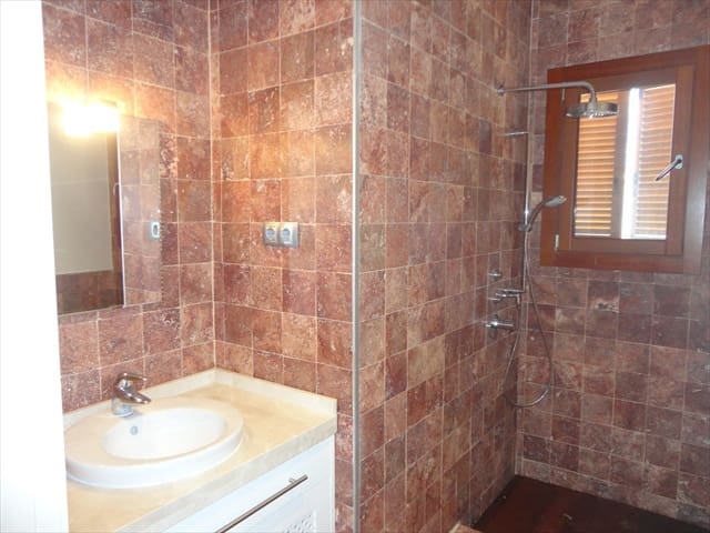 4 soveværelse Villa til leje i Banos y Mendigo - € 1.800 (Ref: 8020416)