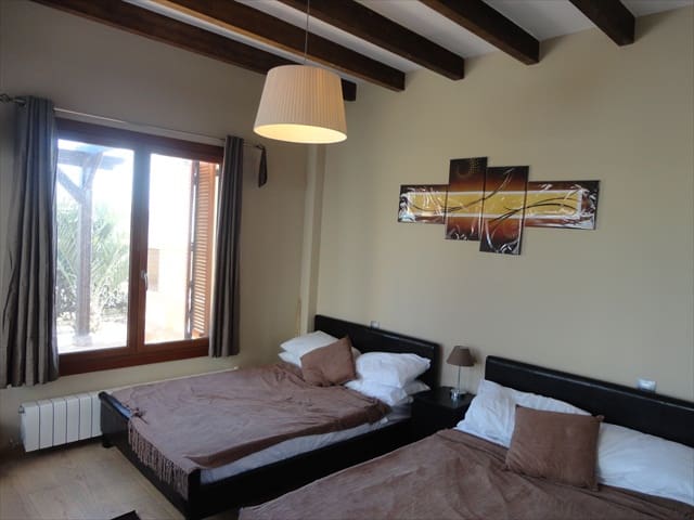 4 soveværelse Villa til leje i Banos y Mendigo - € 1.800 (Ref: 8020416)