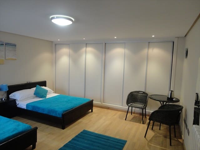 4 soveværelse Villa til leje i Banos y Mendigo - € 1.800 (Ref: 8020416)