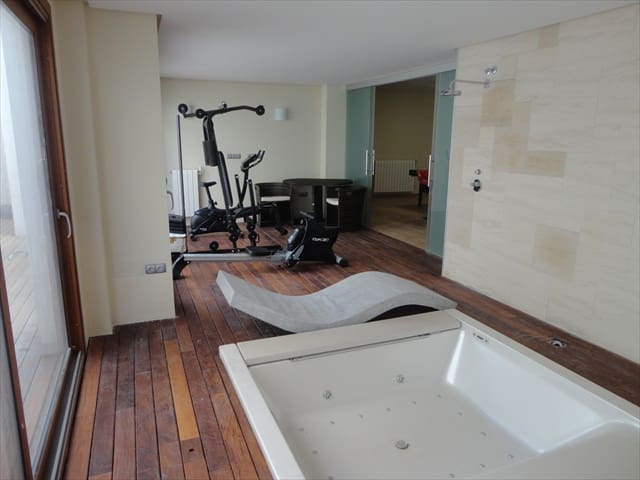 4 soveværelse Villa til leje i Banos y Mendigo - € 1.800 (Ref: 8020416)