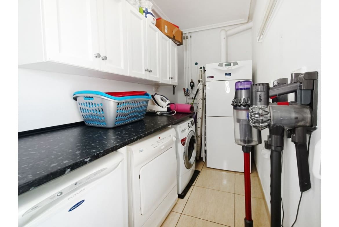 6 bedroom Villa for sale in Gea y Truyols - € 565,000 (Ref: 8220272)