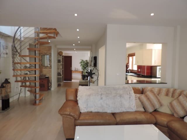 4 bedroom Villa for rent in El Valle Golf Resort, Murcia city - € 1,800 (Ref: 8383411)