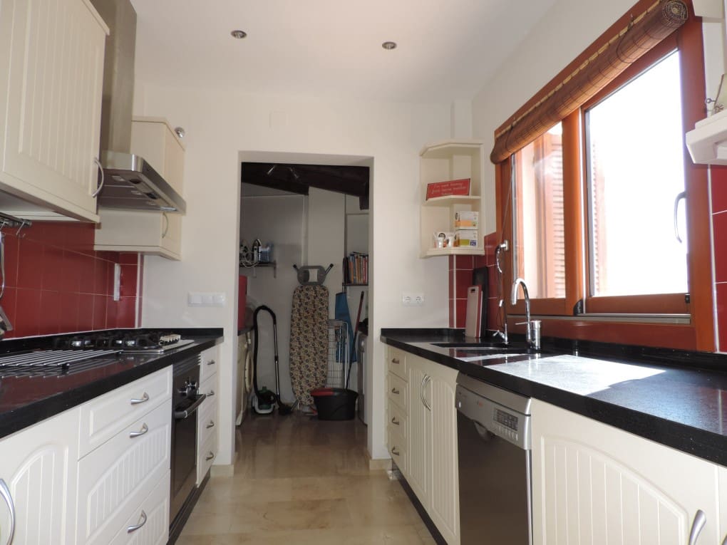 4 soveværelse Villa til leje i El Valle Golf Resort - € 1.800 (Ref: 8383411)