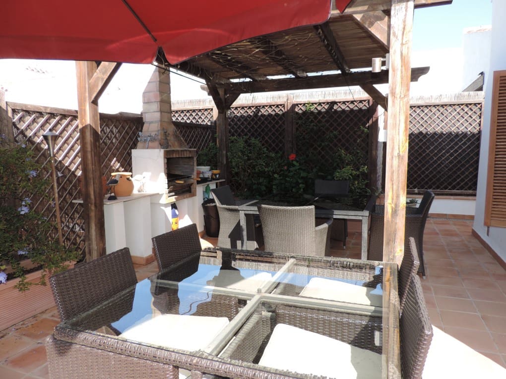 4 soveværelse Villa til leje i El Valle Golf Resort - € 1.800 (Ref: 8383411)