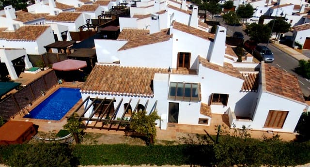 4 bedroom Villa for rent in El Valle Golf Resort, Murcia city - € 1,800 (Ref: 8383411)