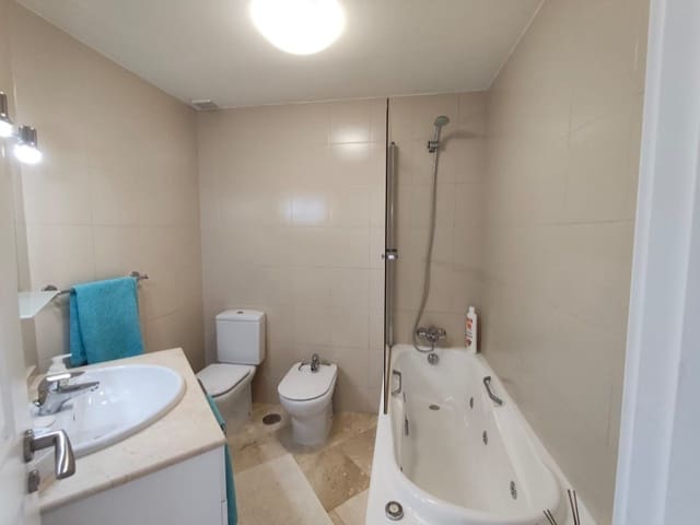 Apartamento de 2 habitaciones en El Valle Golf Resort, Murcia ciudad en venta con piscina garaje - 189.000 € (Ref: 9486574)