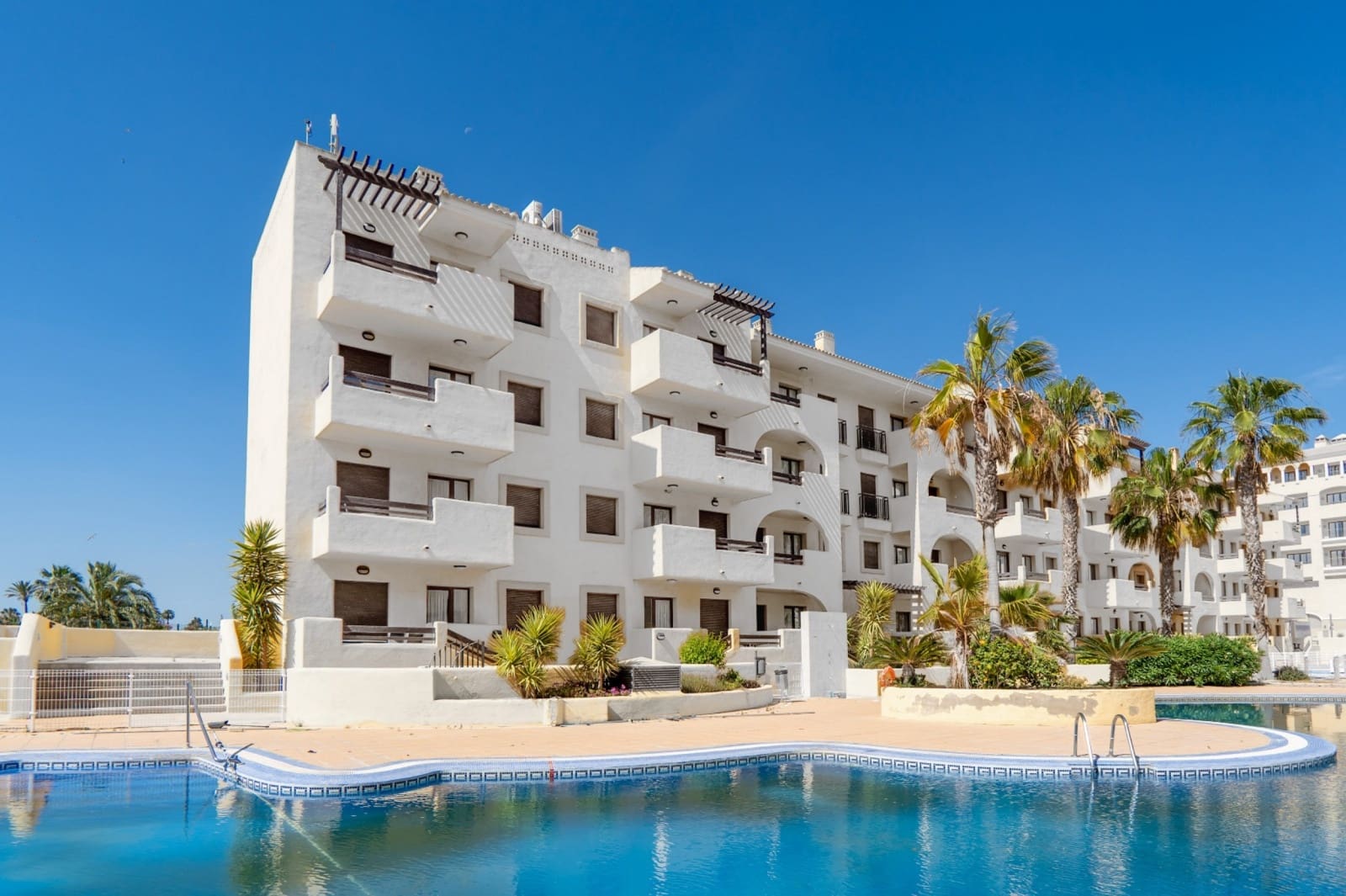 1 soveværelse Lejlighed til salg i Los Alcazares med swimmingpool - € 147.500 (Ref: 10007103)