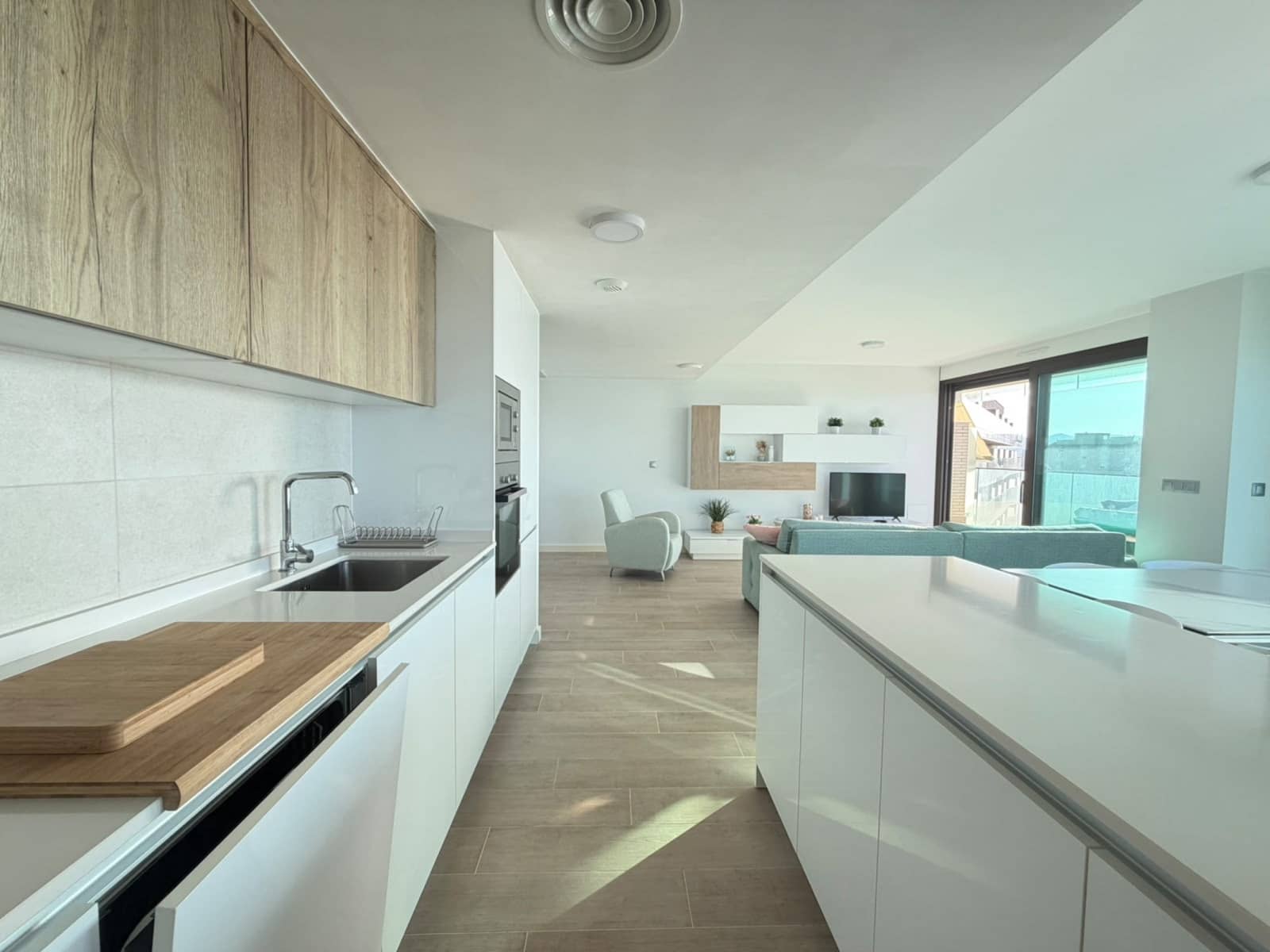 3 soverom Penthouse til salgs i Playa Honda med svømmebasseng garasje - € 565 000 (Ref: 10057717)