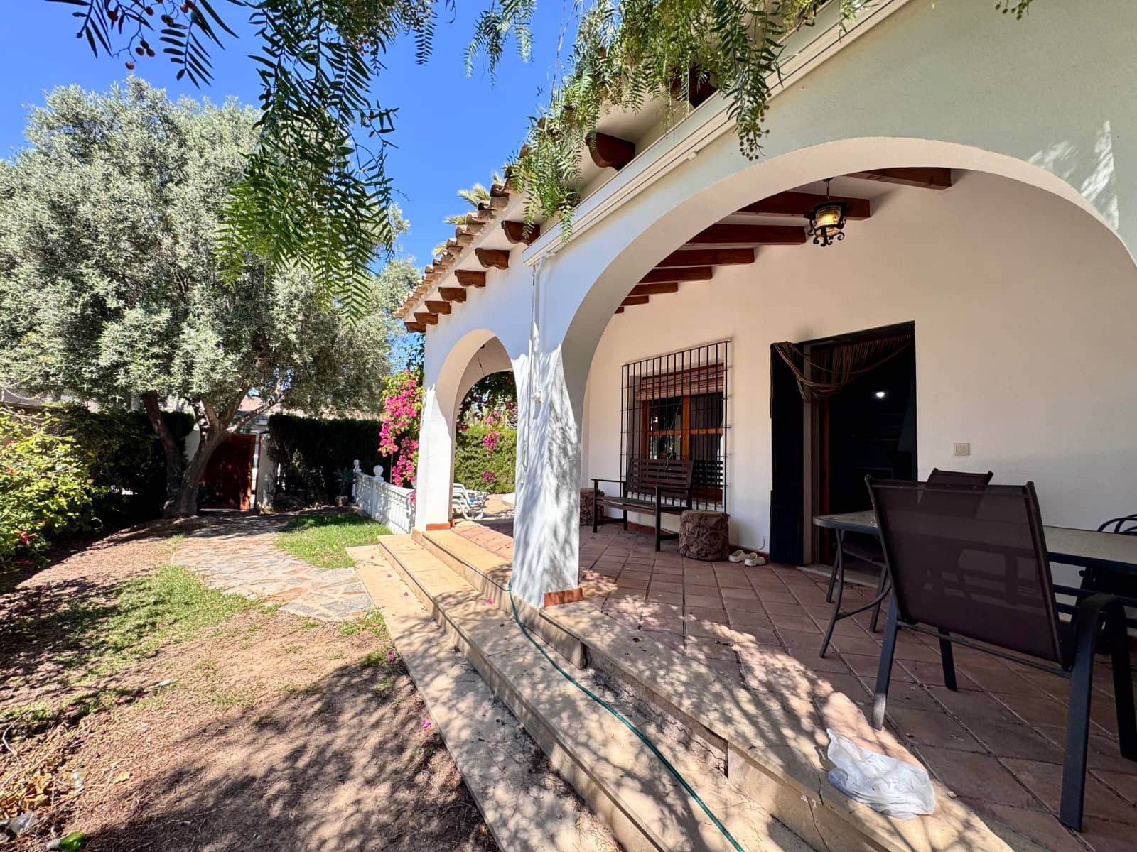 4 soveværelse Villa til salg i Orihuela Costa med swimmingpool garage - € 699.000 (Ref: 10063060)