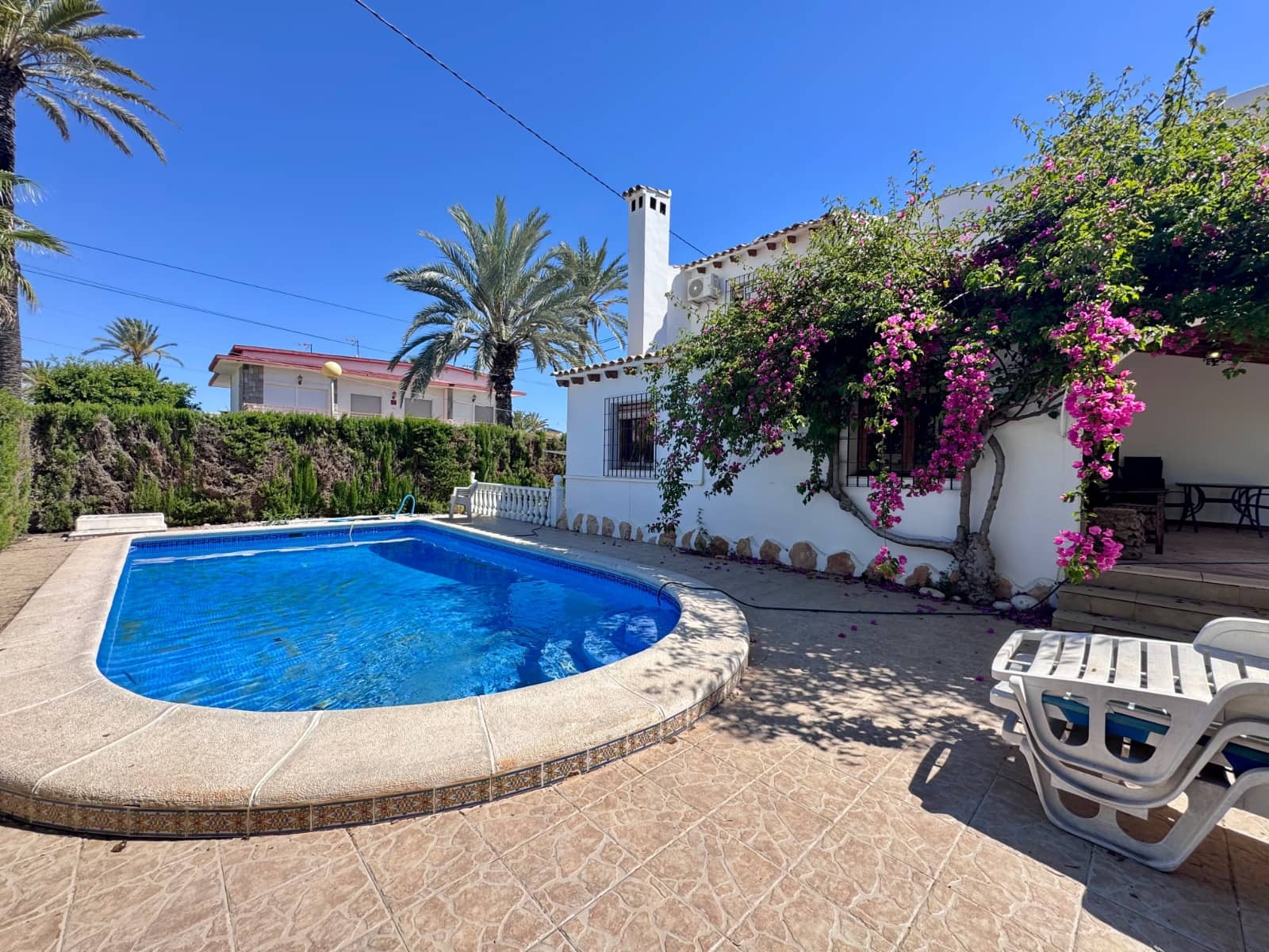 4 soveværelse Villa til salg i Orihuela Costa med swimmingpool garage - € 699.000 (Ref: 10063060)