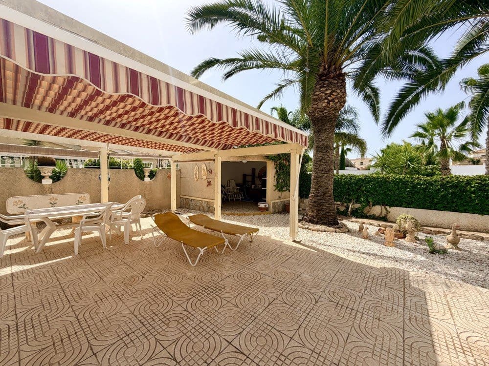 5 soverom Villa til salgs i Ciudad Quesada med svømmebasseng garasje - € 639 000 (Ref: 10063062)