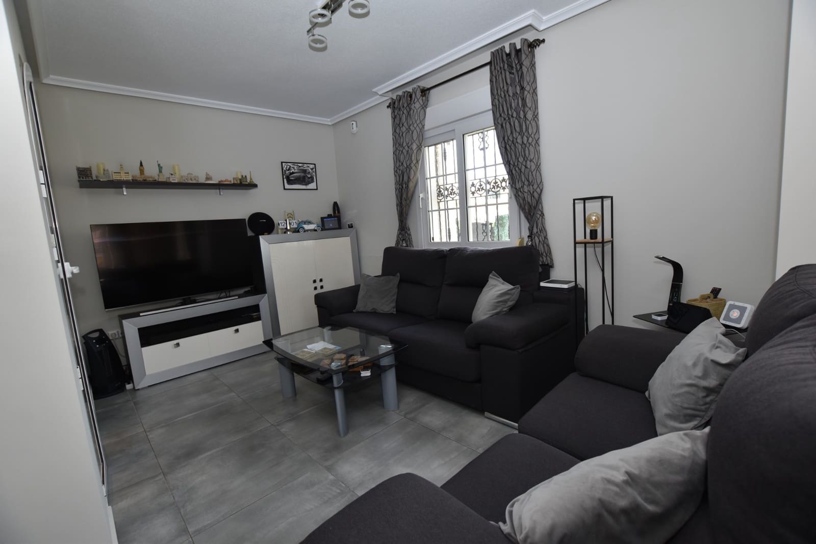 3 sypialnia Willa na sprzedaż w Orihuela Costa z basenem - 429 950 € (Ref: 10063088)