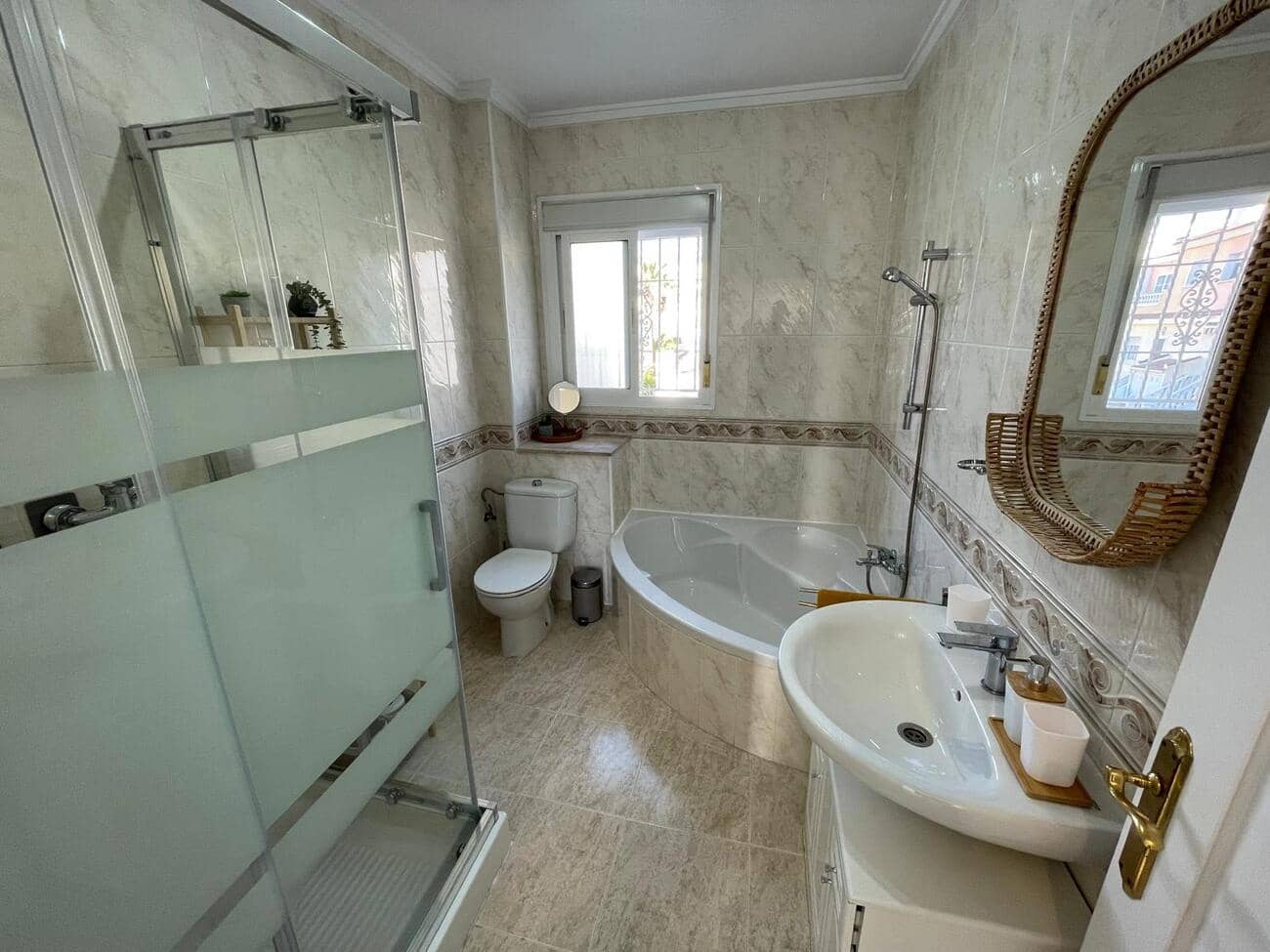 3 bedroom Townhouse for sale in Ciudad Quesada with pool - € 239,900 (Ref: 10063136)